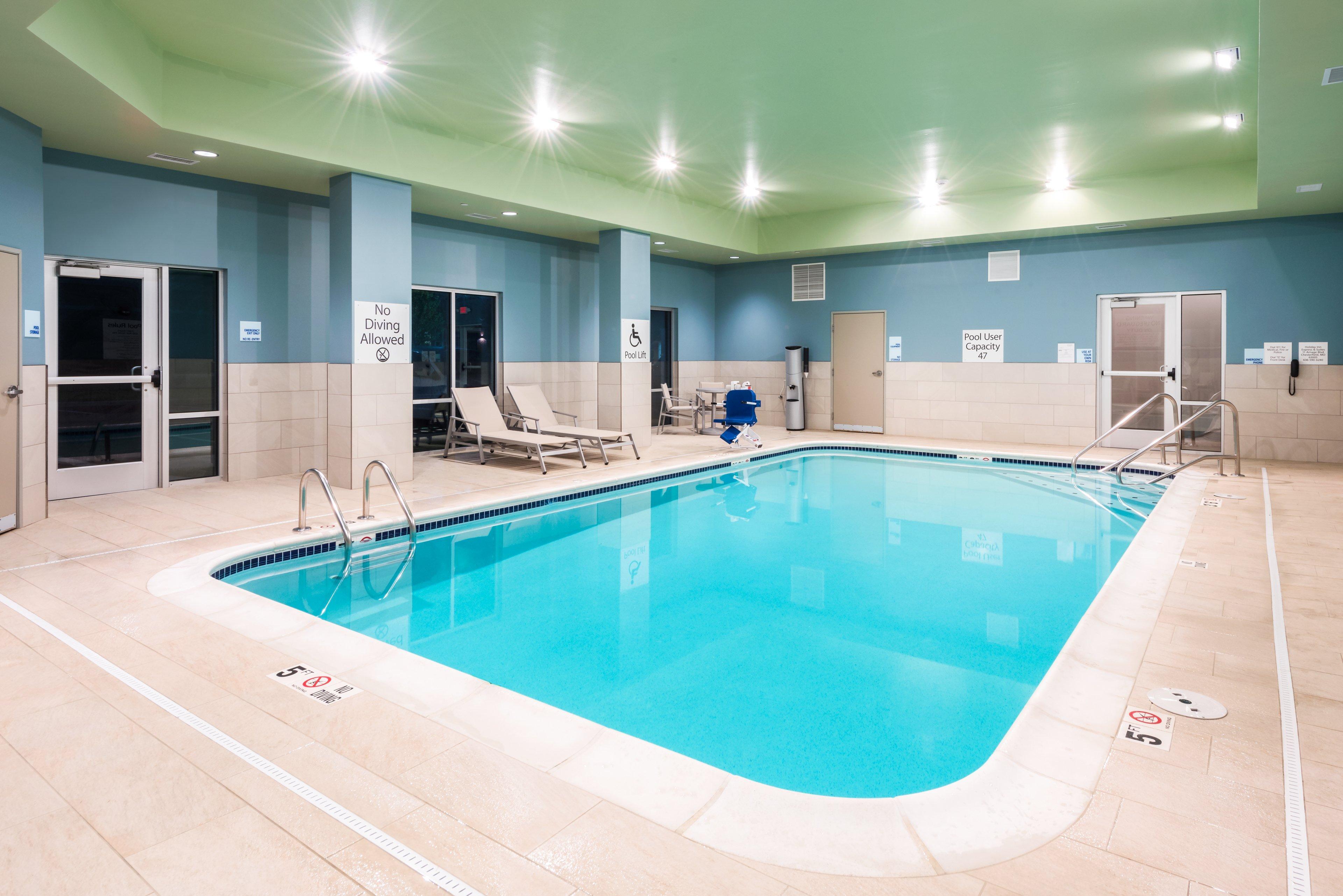 Holiday Inn Express & Suites St. Louis - Chesterfield By Ihg מראה חיצוני תמונה